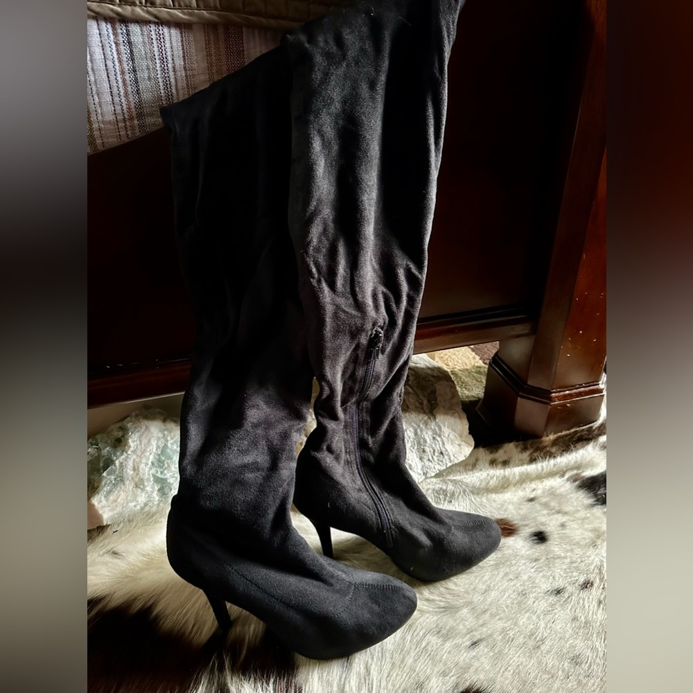 Black knee high boots